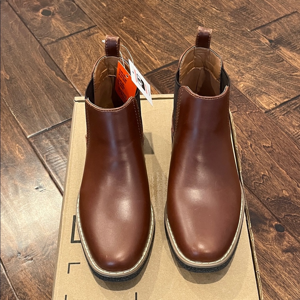 Deer Stags Boys Zane Dress Comfort Chelsea Boot